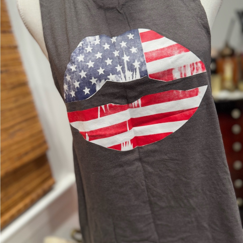American Flag Lips Graphic Tank Top